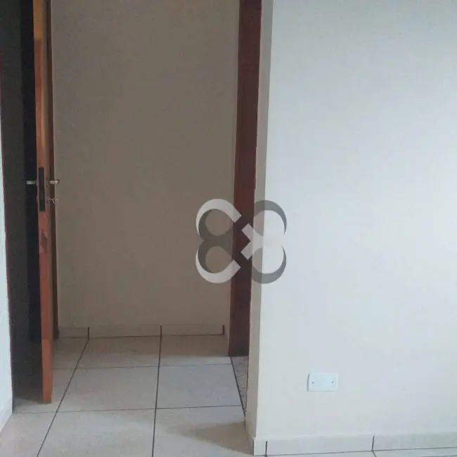 Foto 9 de Casa com 3 quartos para alugar, 246m2 em Jardim Guararapes, Londrina - PR