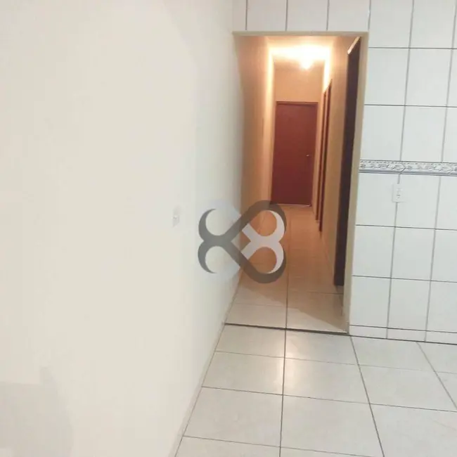 Foto 3 de Casa com 3 quartos para alugar, 246m2 em Jardim Guararapes, Londrina - PR