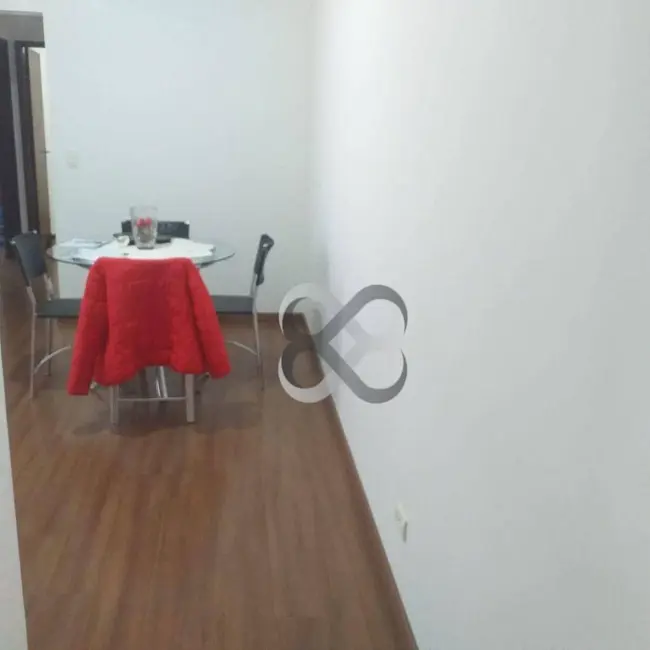 Apartamento com 3 quartos à venda, 121m2 em Centro, Londrina - PR - imagem 8 Foto 8 de Apartamento com 3 quartos à venda, 121m2 em Centro, Londrina - PR