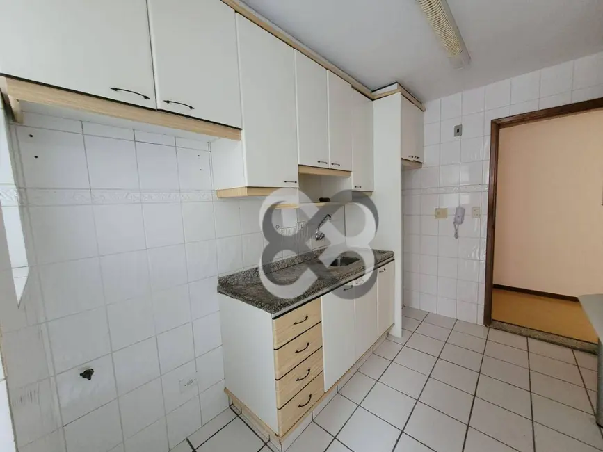 Apartamento com 3 quartos à venda, 138m2 em Centro, Londrina - PR - imagem 5 Foto 5 de Apartamento com 3 quartos à venda, 138m2 em Centro, Londrina - PR