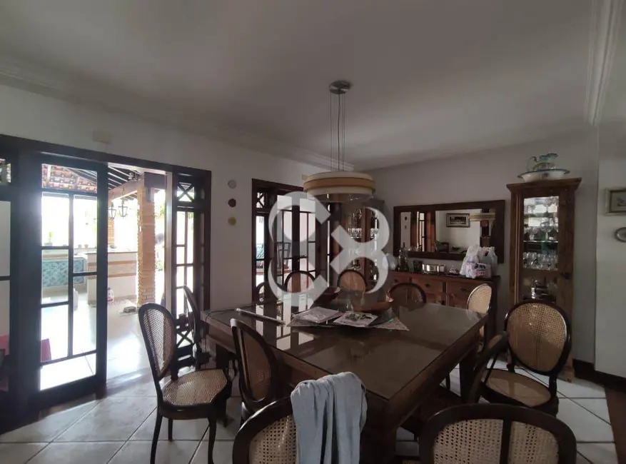 Foto 8 de Casa com 3 quartos à venda, 396m2 em Jardim Presidente, Londrina - PR