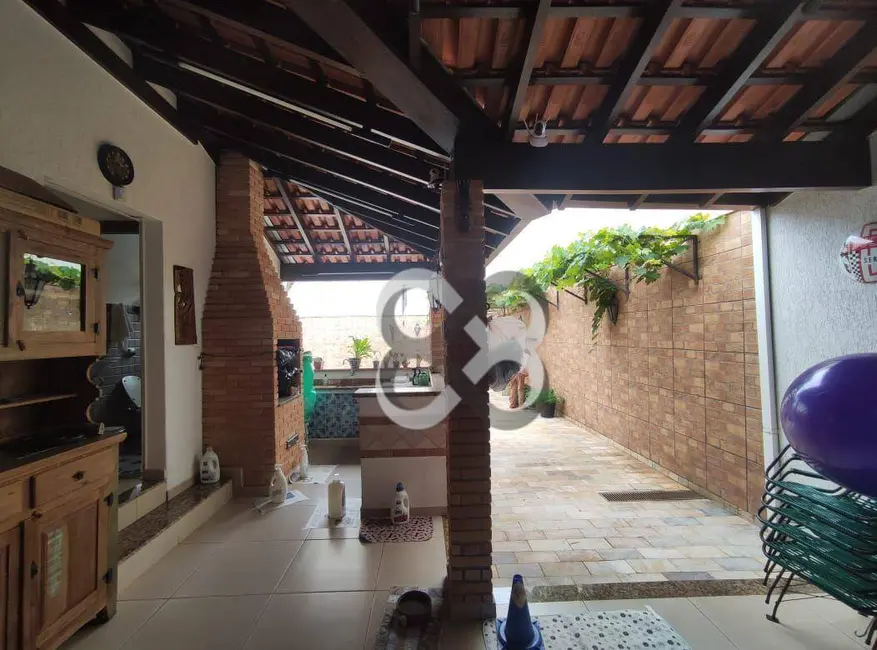 Foto 7 de Casa com 3 quartos à venda, 396m2 em Jardim Presidente, Londrina - PR