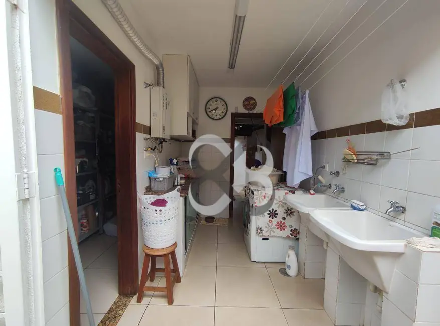 Foto 5 de Casa com 3 quartos à venda, 396m2 em Jardim Presidente, Londrina - PR