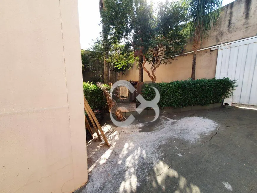 Chácara com 3 quartos à venda, 621m2 em Jardim Império do Sol, Londrina - PR - imagem 4 Foto 4 de Chácara com 3 quartos à venda, 621m2 em Jardim Império do Sol, Londrina - PR