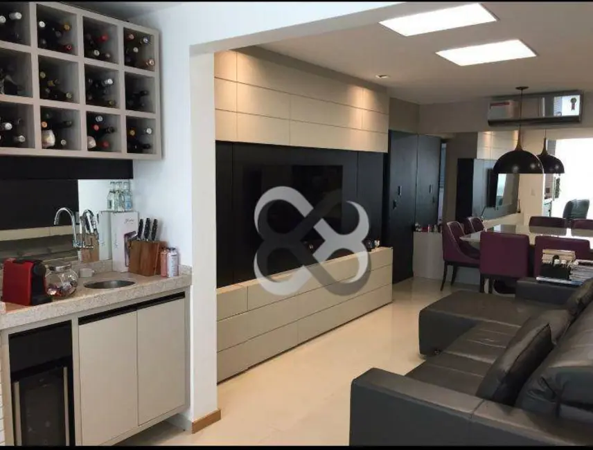 Foto 2 de Apartamento com 3 quartos à venda, 172m2 em Gleba Fazenda Palhano, Londrina - PR