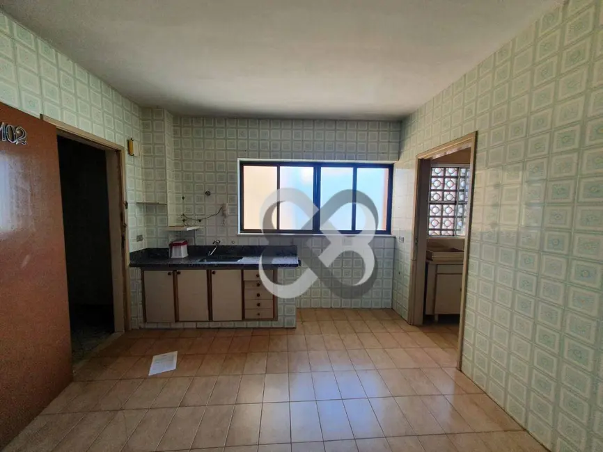 Apartamento com 3 quartos à venda, 194m2 em Centro, Londrina - PR - imagem 6 Foto 6 de Apartamento com 3 quartos à venda, 194m2 em Centro, Londrina - PR