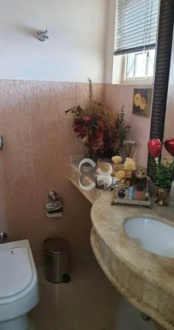 Casa de Condomínio com 3 quartos à venda, 300m2 em Parque Jamaica, Londrina - PR - imagem 7 Foto 7 de Casa de Condomínio com 3 quartos à venda, 300m2 em Parque Jamaica, Londrina - PR
