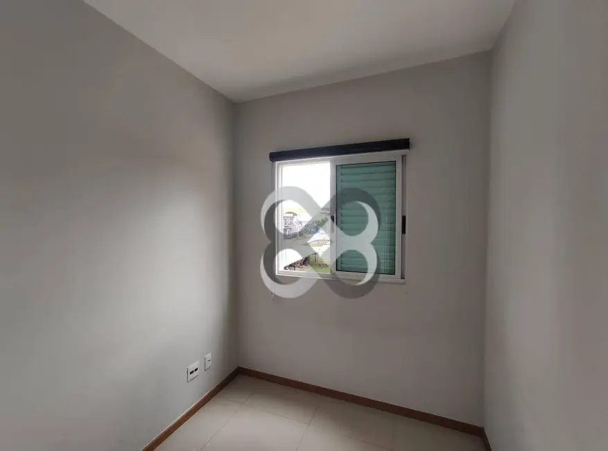 Apartamento com 3 quartos à venda, 106m2 em Vitória, Londrina - PR - imagem 8 Foto 8 de Apartamento com 3 quartos à venda, 106m2 em Vitória, Londrina - PR