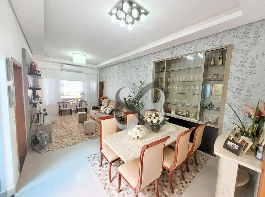 Casa de Condomínio com 3 quartos à venda, 316m2 em Esperança, Londrina - PR - imagem 3 Foto 3 de Casa de Condomínio com 3 quartos à venda, 316m2 em Esperança, Londrina - PR