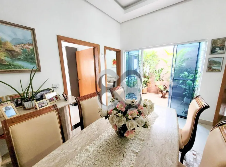 Casa de Condomínio com 3 quartos à venda, 316m2 em Esperança, Londrina - PR - imagem 4 Foto 4 de Casa de Condomínio com 3 quartos à venda, 316m2 em Esperança, Londrina - PR