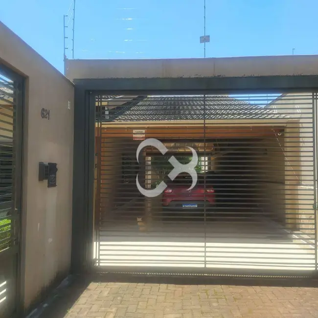 Casa com 3 quartos à venda, 403m2 em Carnascialli, Londrina - PR - imagem 3 Foto 3 de Casa com 3 quartos à venda, 403m2 em Carnascialli, Londrina - PR