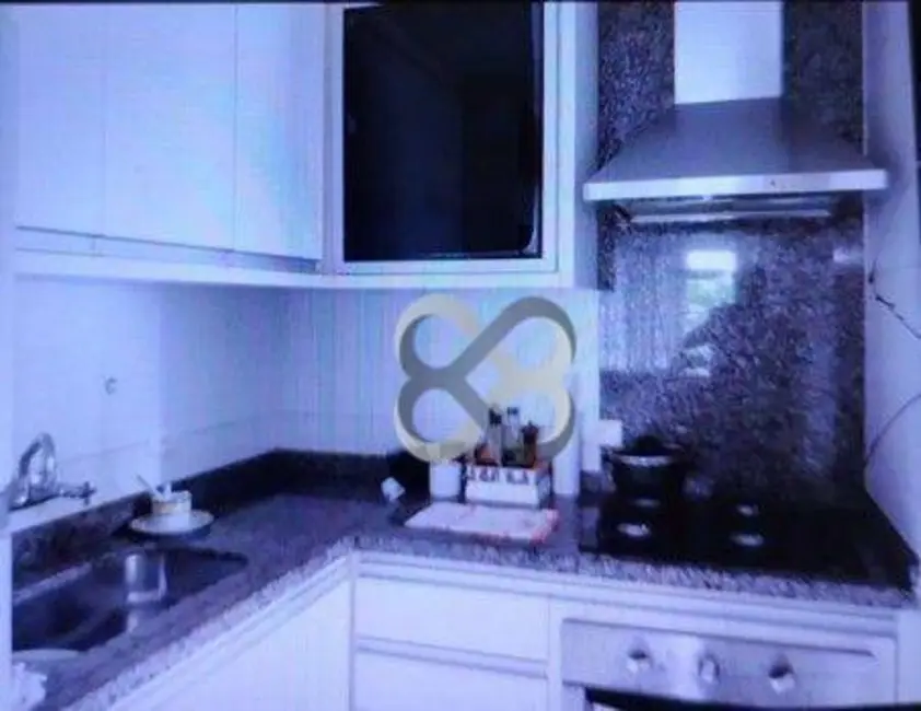 Apartamento com 3 quartos à venda, 150m2 em Centro, Londrina - PR - imagem 6 Foto 6 de Apartamento com 3 quartos à venda, 150m2 em Centro, Londrina - PR
