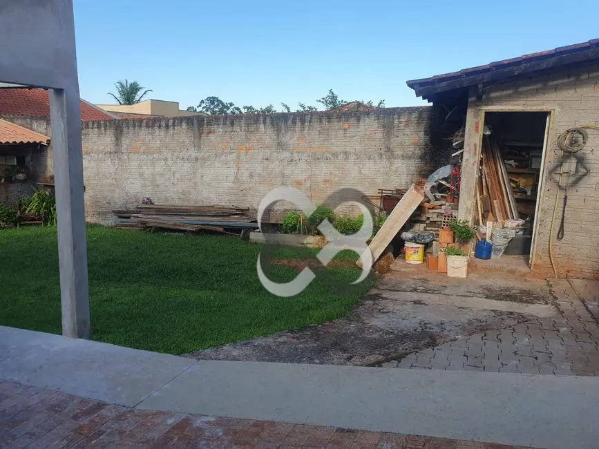Foto 5 de Casa com 3 quartos à venda, 250m2 em Conjunto Café, Londrina - PR