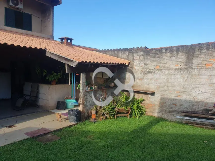 Foto 4 de Casa com 3 quartos à venda, 250m2 em Conjunto Café, Londrina - PR