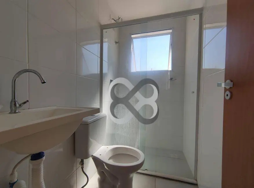 Apartamento com 2 quartos para alugar, 50m2 em Londrina - PR - imagem 7 Foto 7 de Apartamento com 2 quartos para alugar, 50m2 em Londrina - PR
