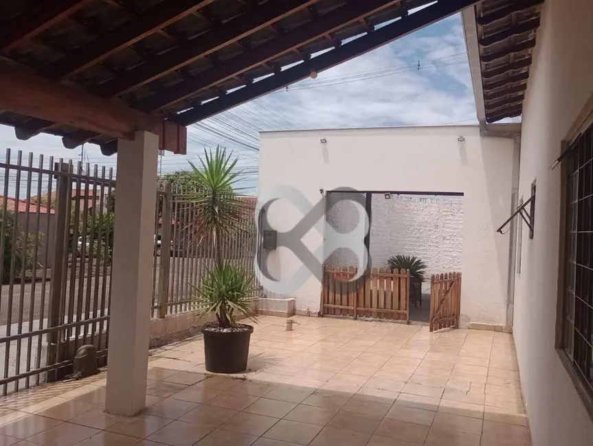 Foto 1 de Casa com 2 quartos à venda, 258m2 em Residencial Abussafe, Londrina - PR