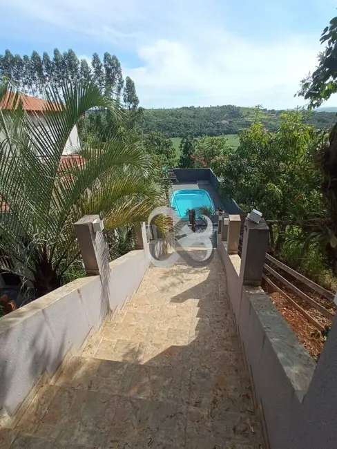 Chácara com 5 quartos à venda, 17000m2 em Londrina - PR - imagem 6 Foto 6 de Chácara com 5 quartos à venda, 17000m2 em Londrina - PR