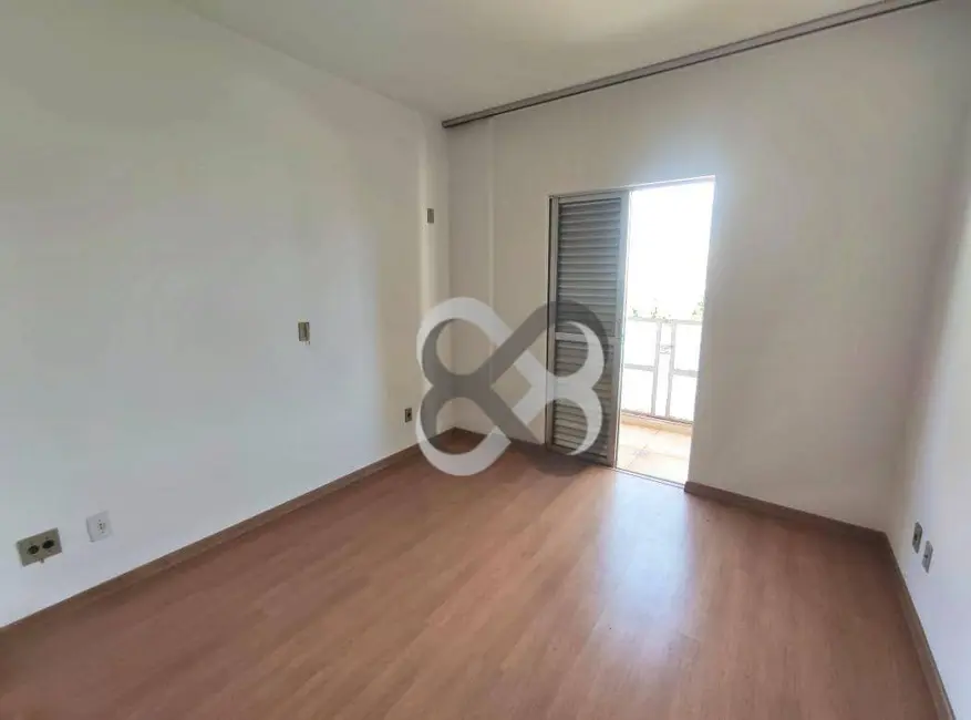 Apartamento com 3 quartos à venda, 114m2 em Bela Vista, Londrina - PR - imagem 7 Foto 7 de Apartamento com 3 quartos à venda, 114m2 em Bela Vista, Londrina - PR