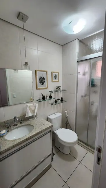 Apartamento com 3 quartos à venda, 168m2 em Londrina - PR - imagem 8 Foto 8 de Apartamento com 3 quartos à venda, 168m2 em Londrina - PR