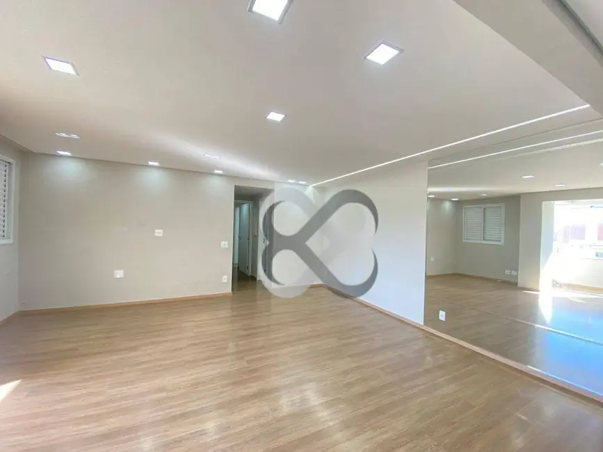 Apartamento com 2 quartos à venda, 150m2 em Londrina - PR - imagem 7 Foto 7 de Apartamento com 2 quartos à venda, 150m2 em Londrina - PR