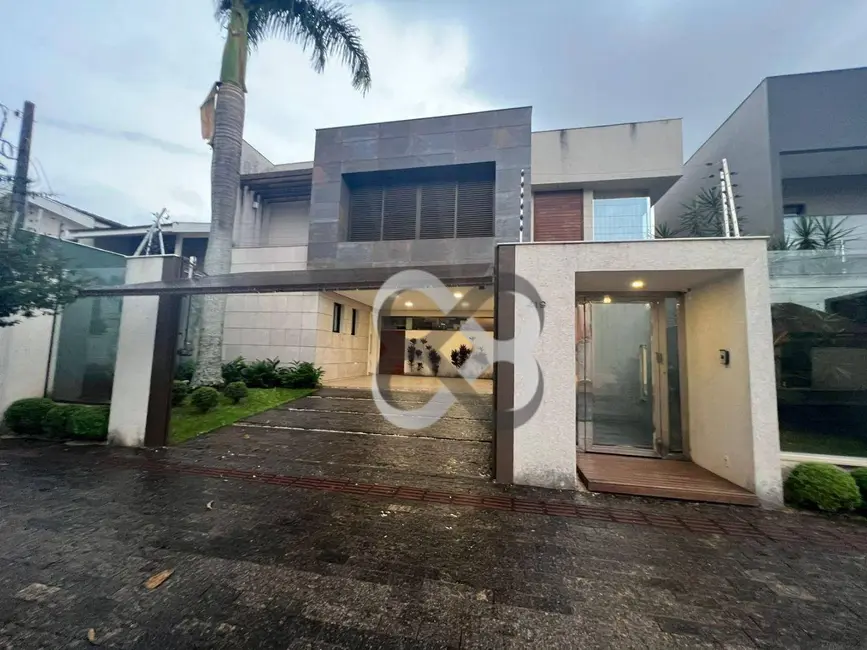 Foto 2 de Casa com 4 quartos à venda, 500m2 em Mediterrâneo, Londrina - PR