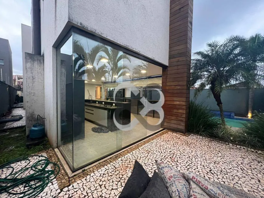 Foto 9 de Casa com 4 quartos à venda, 500m2 em Mediterrâneo, Londrina - PR