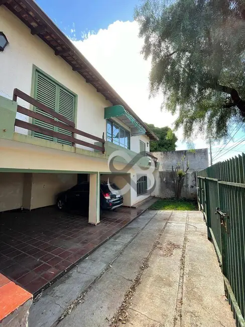 Foto 2 de Casa com 4 quartos à venda, 450m2 em Conceição, Londrina - PR