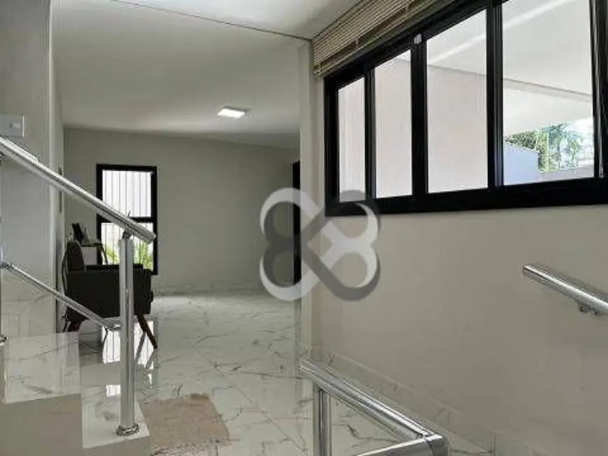 Casa com 4 quartos à venda, 500m2 em Jardim Lolata, Londrina - PR - imagem 8 Foto 8 de Casa com 4 quartos à venda, 500m2 em Jardim Lolata, Londrina - PR