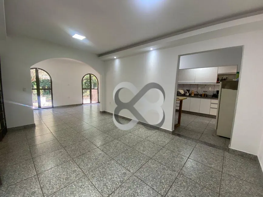 Foto 9 de Casa com 3 quartos à venda, 300m2 em Jardim Presidente, Londrina - PR