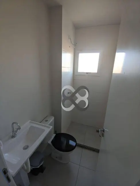 Apartamento com 2 quartos à venda, 65m2 em Colinas, Londrina - PR - imagem 9 Foto 9 de Apartamento com 2 quartos à venda, 65m2 em Colinas, Londrina - PR
