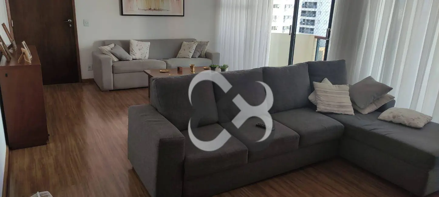 Apartamento com 3 quartos à venda, 174m2 em Centro, Londrina - PR - imagem 4 Foto 4 de Apartamento com 3 quartos à venda, 174m2 em Centro, Londrina - PR