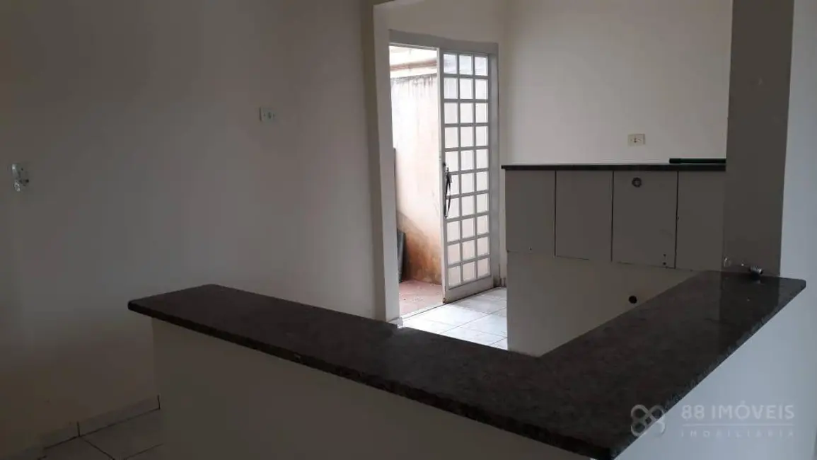 Casa com 3 quartos à venda, 125m2 em Alto da Boa Vista, Londrina - PR - imagem 6 Foto 6 de Casa com 3 quartos à venda, 125m2 em Alto da Boa Vista, Londrina - PR