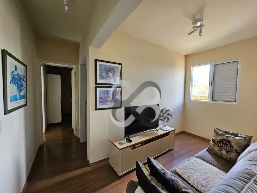 Apartamento com 2 quartos para alugar, 105m2 em Aurora, Londrina - PR - imagem 3 Foto 3 de Apartamento com 2 quartos para alugar, 105m2 em Aurora, Londrina - PR