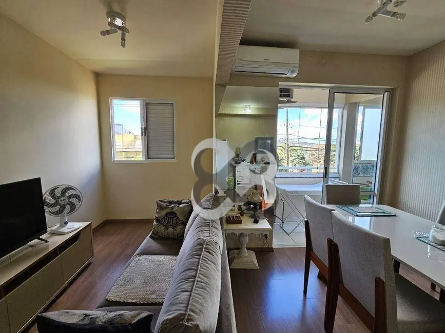 Apartamento com 2 quartos para alugar, 105m2 em Aurora, Londrina - PR - imagem 4 Foto 4 de Apartamento com 2 quartos para alugar, 105m2 em Aurora, Londrina - PR