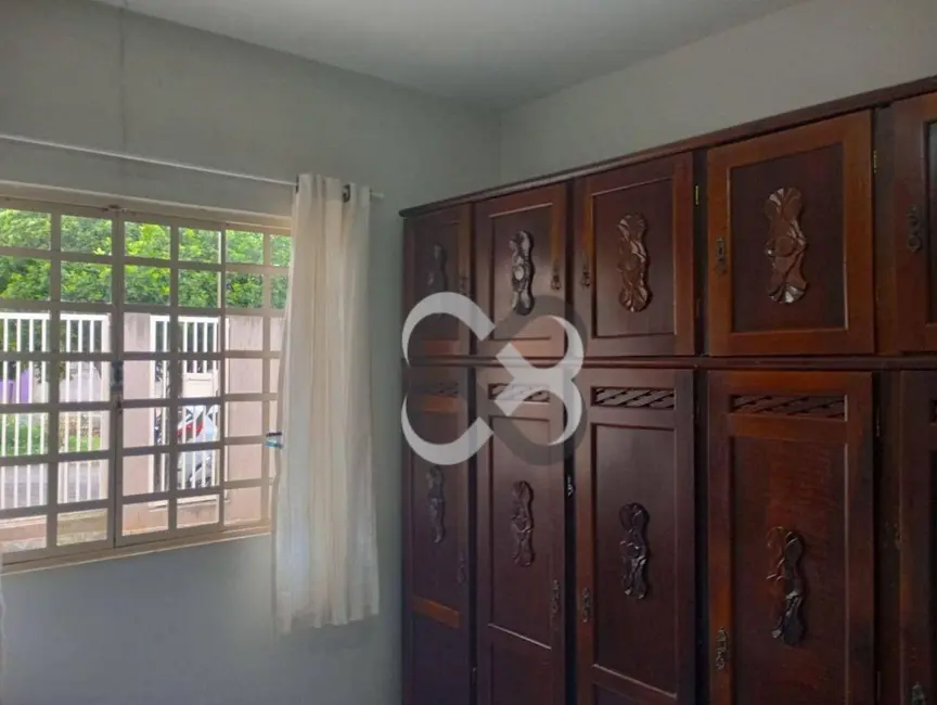 Foto 9 de Casa com 3 quartos para alugar, 200m2 em Residencial Abussafe, Londrina - PR