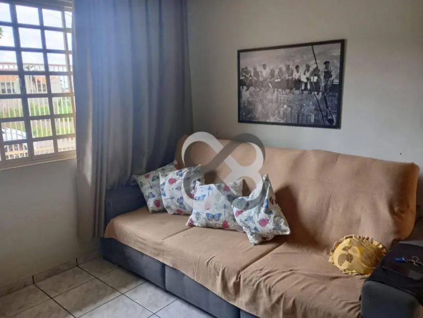 Foto 5 de Casa com 3 quartos para alugar, 200m2 em Residencial Abussafe, Londrina - PR