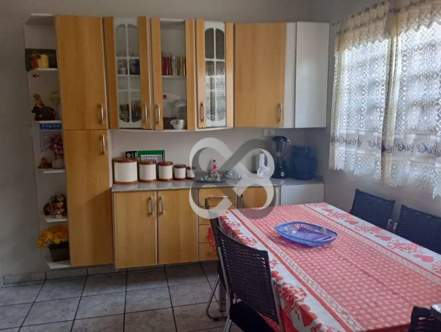 Foto 7 de Casa com 3 quartos para alugar, 200m2 em Residencial Abussafe, Londrina - PR