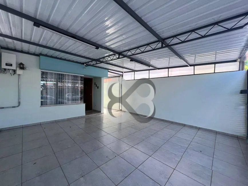 Foto 2 de Sobrado com 4 quartos à venda, 150m2 em Jardim Pérola, Londrina - PR