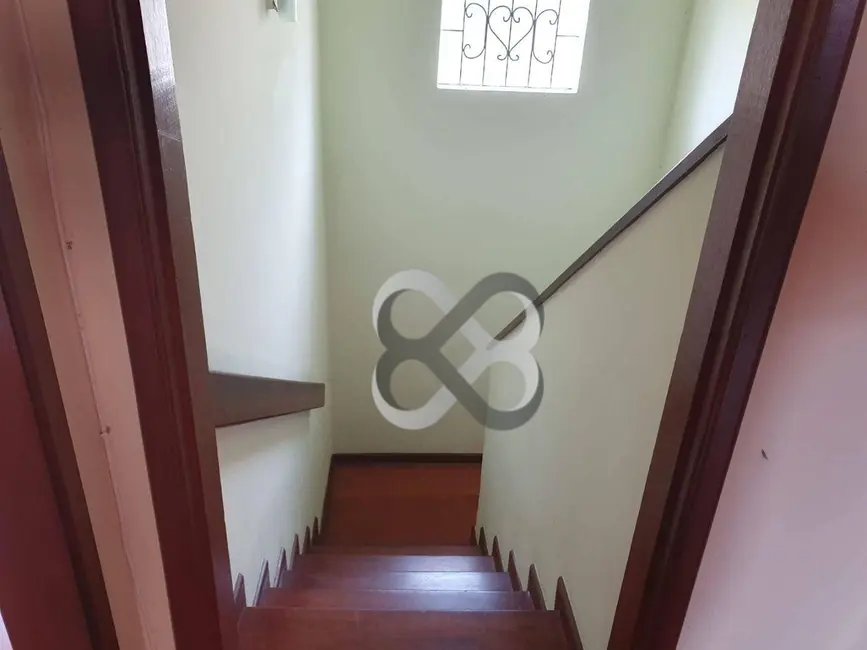 Sobrado com 6 quartos à venda, 306m2 em Portal de Versalhes 2, Londrina - PR - imagem 8 Foto 8 de Sobrado com 6 quartos à venda, 306m2 em Portal de Versalhes 2, Londrina - PR