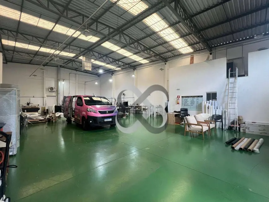 Foto 4 de Armazém / Galpão à venda, 369m2 em Londrina - PR