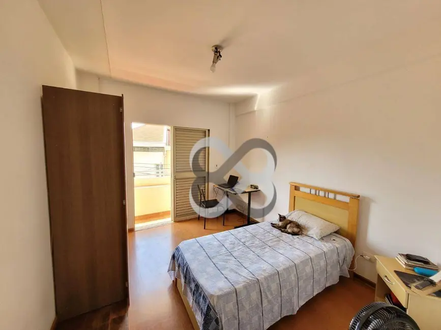 Apartamento com 4 quartos à venda, 311m2 em Vitória, Londrina - PR - imagem 8 Foto 8 de Apartamento com 4 quartos à venda, 311m2 em Vitória, Londrina - PR
