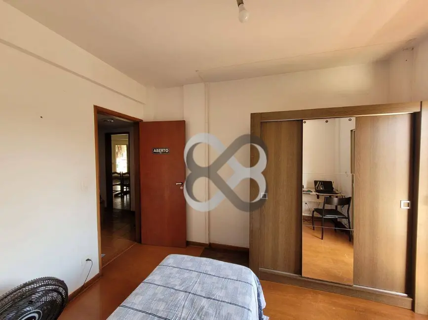 Apartamento com 4 quartos à venda, 311m2 em Vitória, Londrina - PR - imagem 6 Foto 6 de Apartamento com 4 quartos à venda, 311m2 em Vitória, Londrina - PR