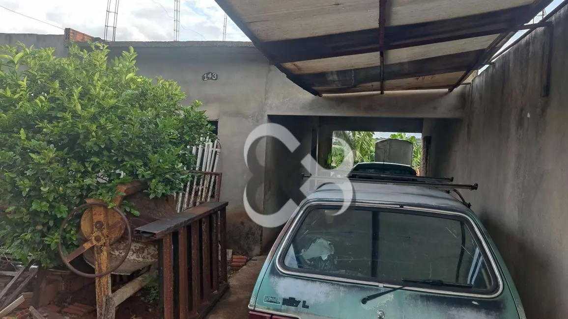 Foto 2 de Casa com 1 quarto à venda, 250m2 em Jardim Maria Celina, Londrina - PR