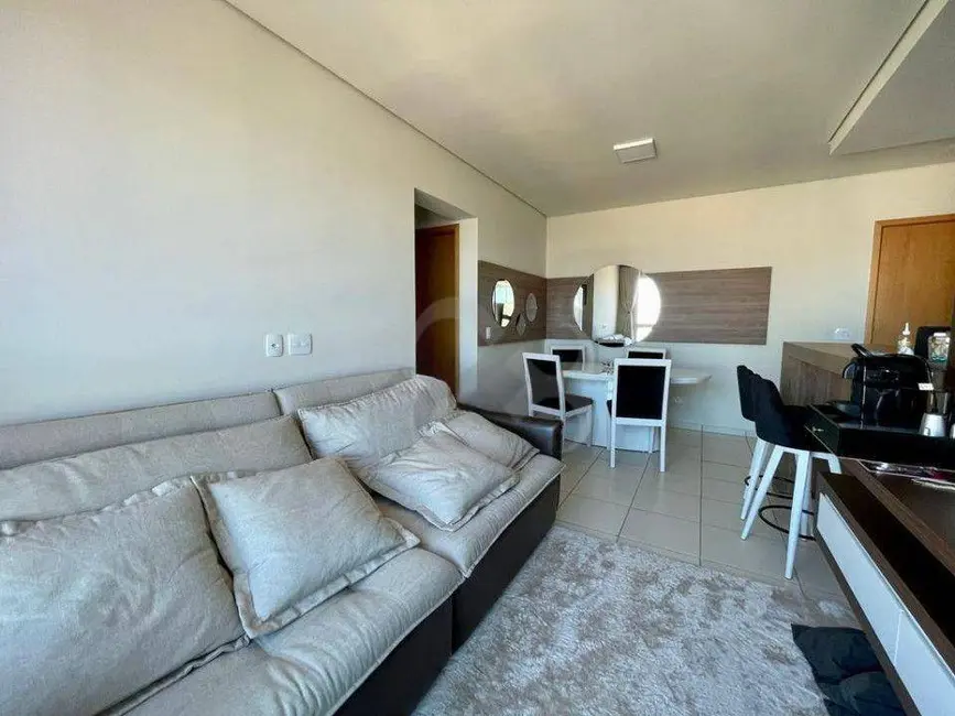 Foto 3 de Apartamento com 2 quartos à venda, 100m2 em Centro, Londrina - PR