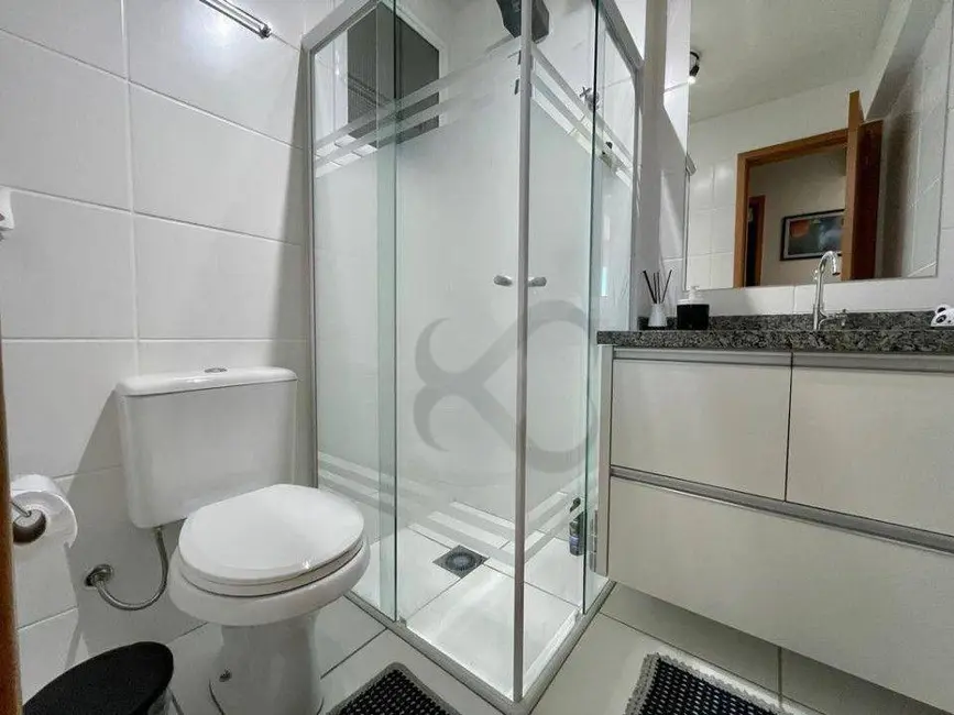 Foto 8 de Apartamento com 2 quartos à venda, 100m2 em Centro, Londrina - PR