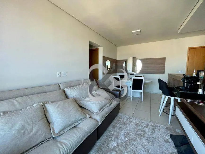 Apartamento com 2 quartos à venda, 100m2 em Centro, Londrina - PR - imagem 2 Foto 2 de Apartamento com 2 quartos à venda, 100m2 em Centro, Londrina - PR