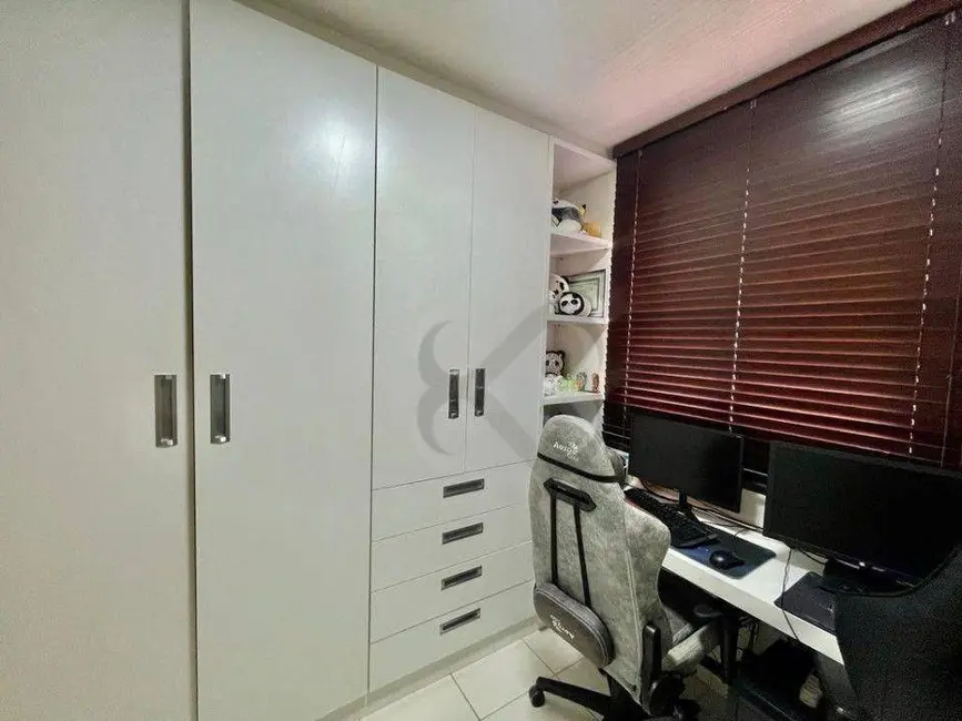 Foto 9 de Apartamento com 2 quartos à venda, 100m2 em Centro, Londrina - PR