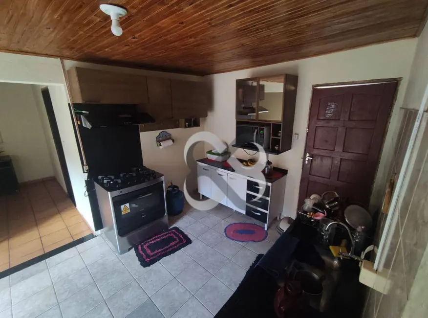 Casa com 3 quartos à venda, 250m2 em Leonor, Londrina - PR - imagem 6 Foto 6 de Casa com 3 quartos à venda, 250m2 em Leonor, Londrina - PR