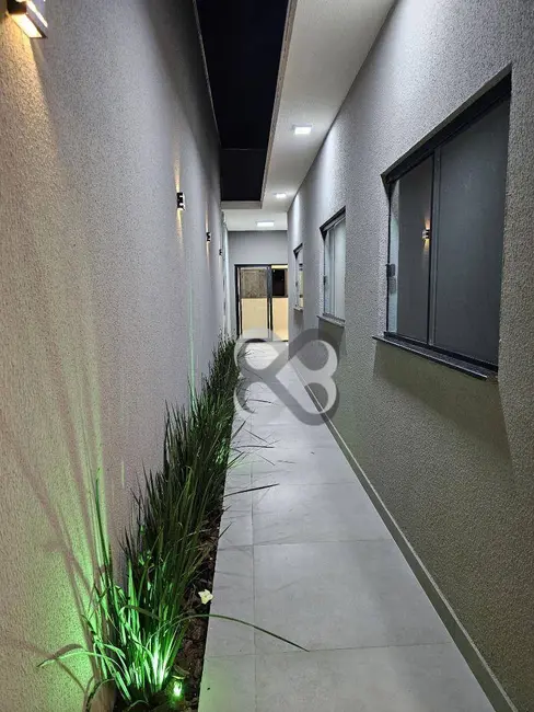 Casa com 3 quartos à venda, 180m2 em Londrina - PR - imagem 6 Foto 6 de Casa com 3 quartos à venda, 180m2 em Londrina - PR