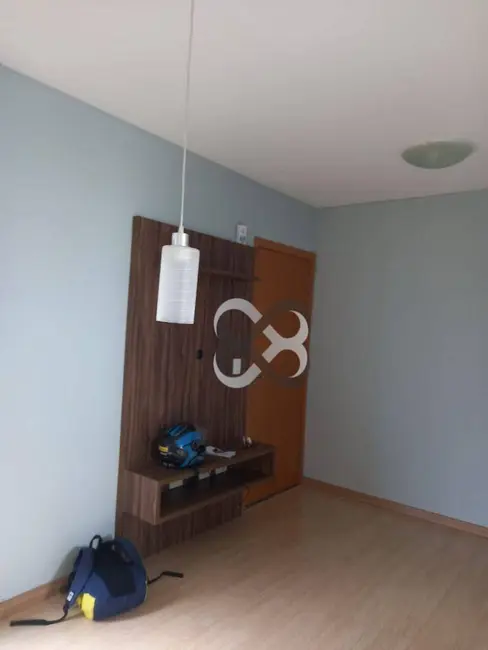Apartamento com 2 quartos à venda, 50m2 em Conjunto Habitacional João Turquino, Londrina - PR - imagem 4 Foto 4 de Apartamento com 2 quartos à venda, 50m2 em Conjunto Habitacional João Turquino, Londrina - PR